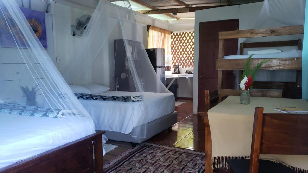 Hostal Cecilia Puerto Viejo de Talamanca 외부 사진