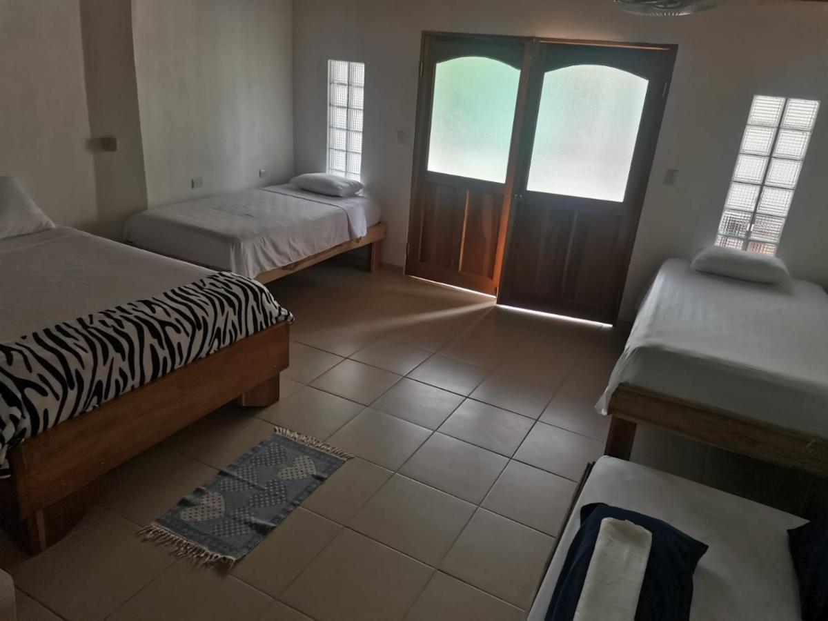 Hostal Cecilia Puerto Viejo de Talamanca 외부 사진