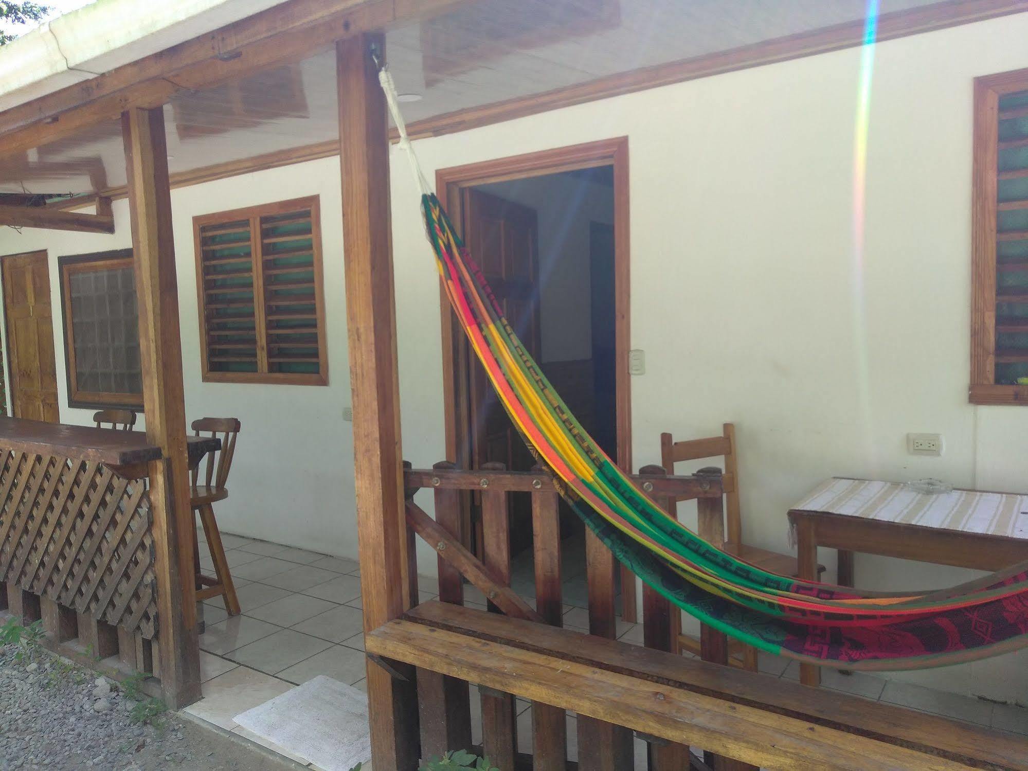 Hostal Cecilia Puerto Viejo de Talamanca 외부 사진