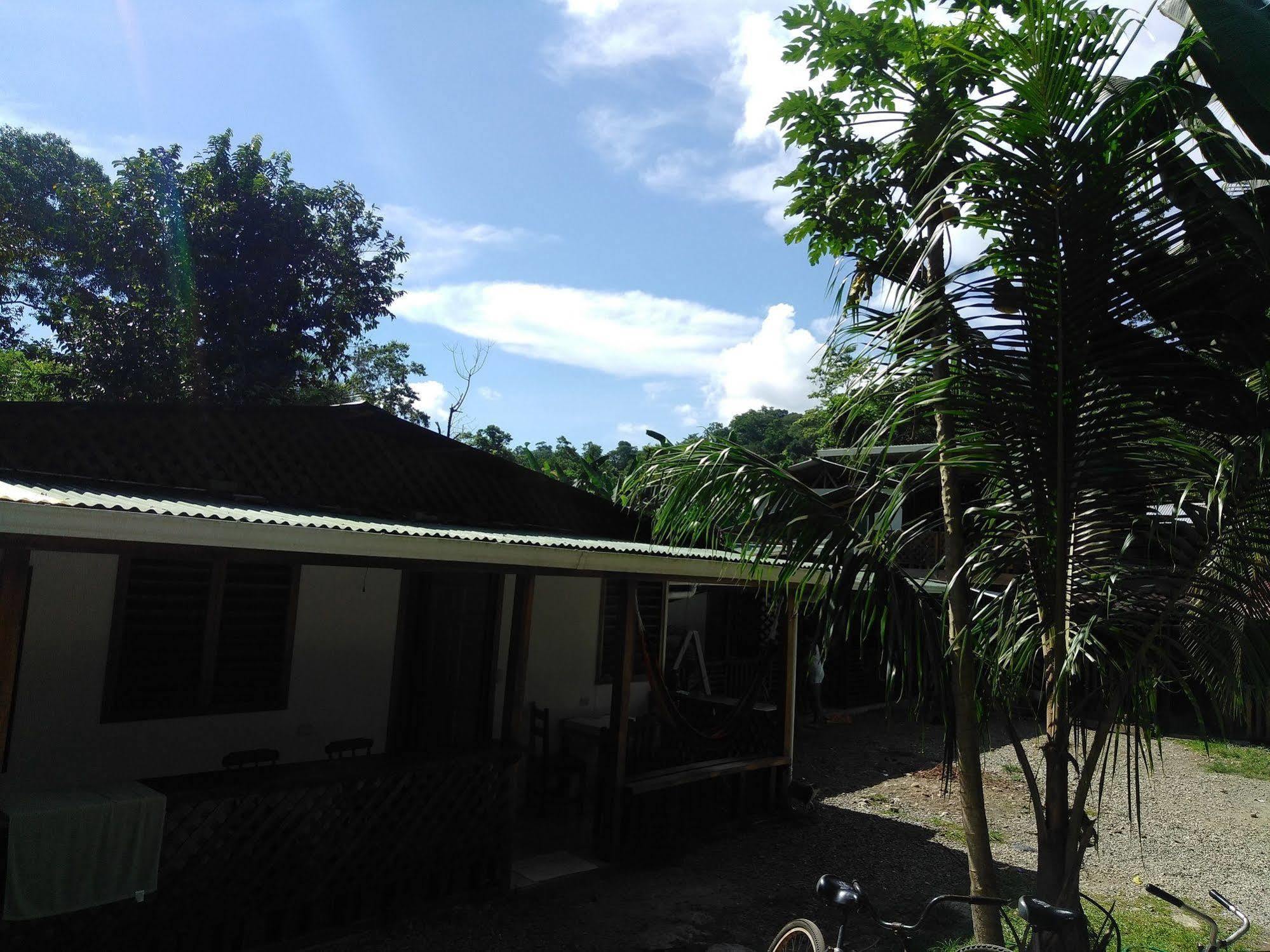 Hostal Cecilia Puerto Viejo de Talamanca 외부 사진